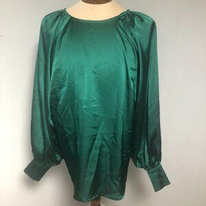 - Womens Green Satin Blouse. Size 23” pit to pit.